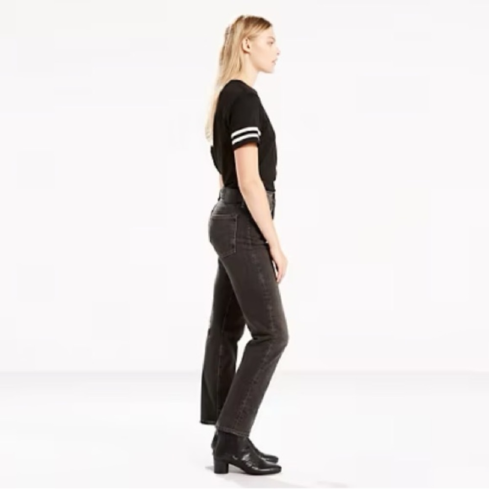 Levis jeans wedgie fit size 26 button fly soft black